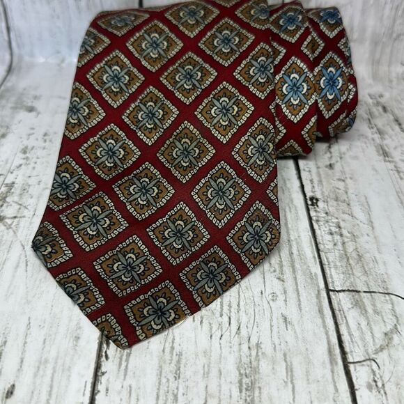 Vintage Christian Dior All Silk Geometric Print Mens Tie Necktie New York Paris - Picture 1 of 5